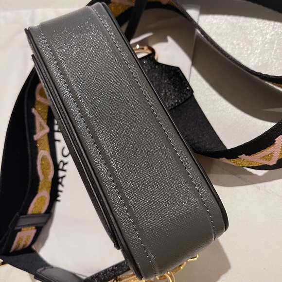 Marc Jacobs Snapshot Crossbody Bag - Picture 10 of 11